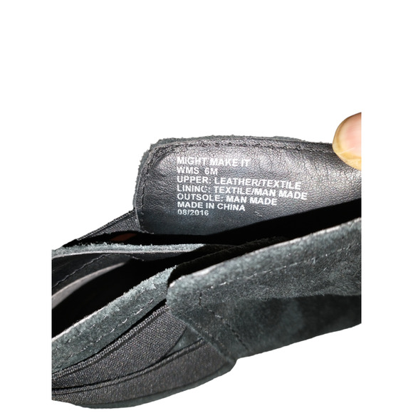 Reaction Kenneth Cole Women’s Black Suede Booties Size US 6M Normcore Fall Ready - Picture 3 of 13